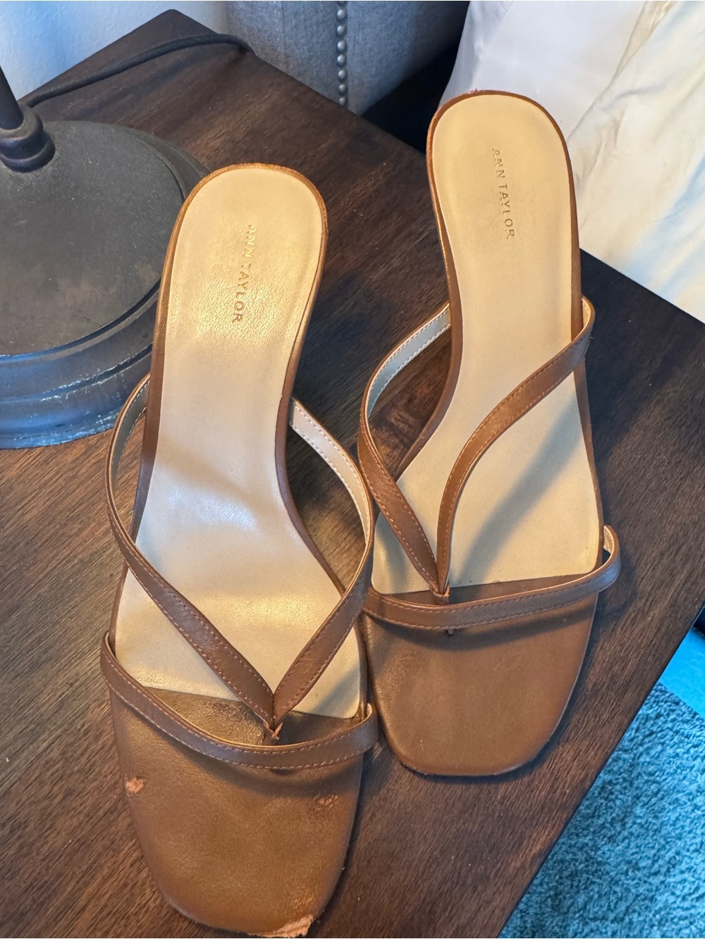 Ann Taylor tan brown leather slide mules